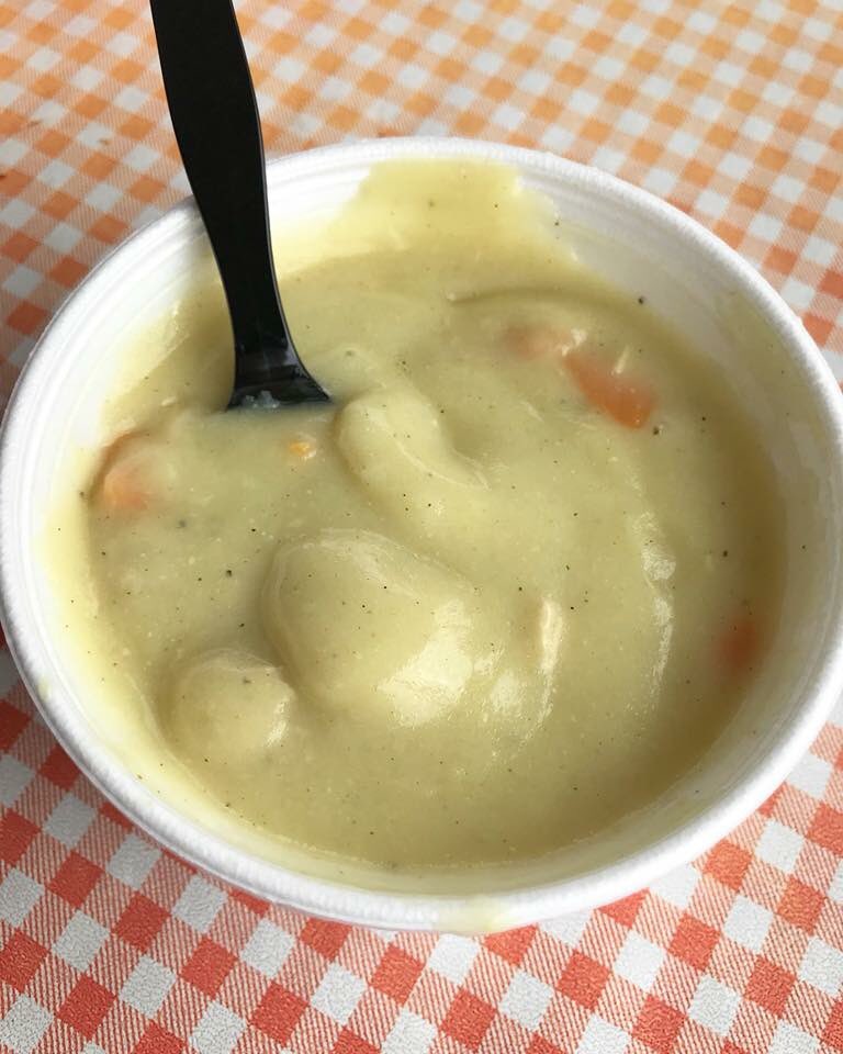 Funarosdeli's tweet photo. Mondays are made for #homemade soup. Let us do the work! #lunchplans #chickenanddumpling https://t.co/BZsjtojW7S