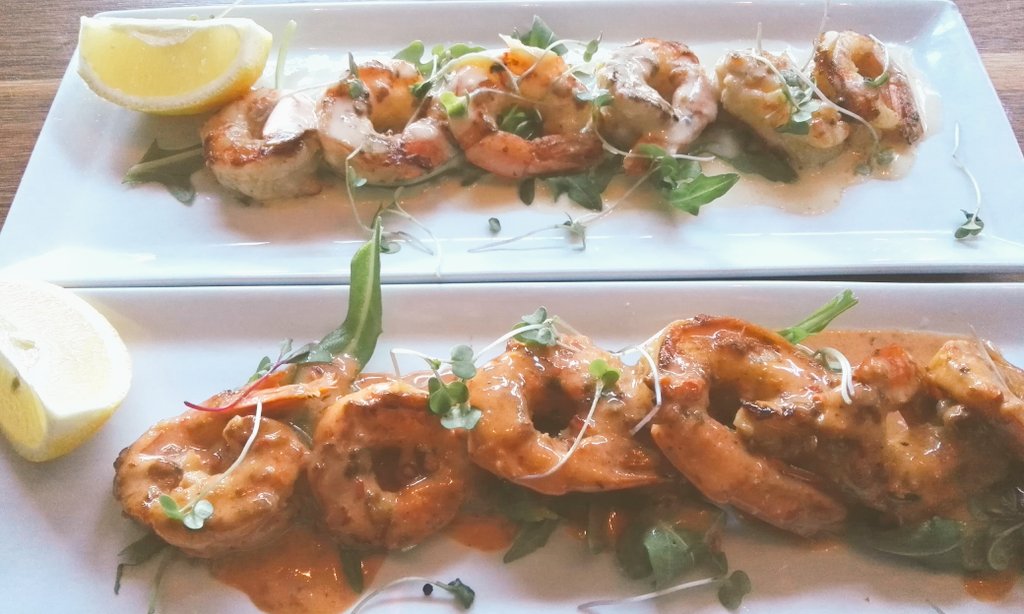 Life_Love_L_ust's tweet photo. Delicious foods and complimenting drinks on this Wednesday's tasting by @RemyMartinSA #onelifelive #Cognac #tasting #bar https://t.co/k1dhMfYrLR