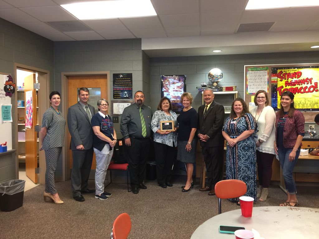 PLAYLoudon's tweet photo. Congrats to Loudon County for being recognized as top 5 counties in state for reducing 8th grade tobacco use! https://t.co/iRm0YltAQ0