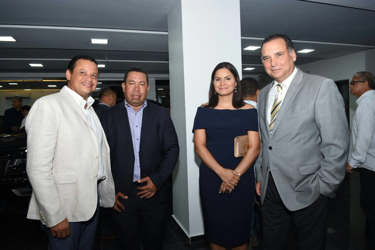 BanreservasRD's tweet photo. Se acerca la fecha de nuestra #ExpoMóvilBR y las puertas de #CesarMotors están abiertas para que cumplas el sueño de cambiar tu carro. https://t.co/9dOzGryf77