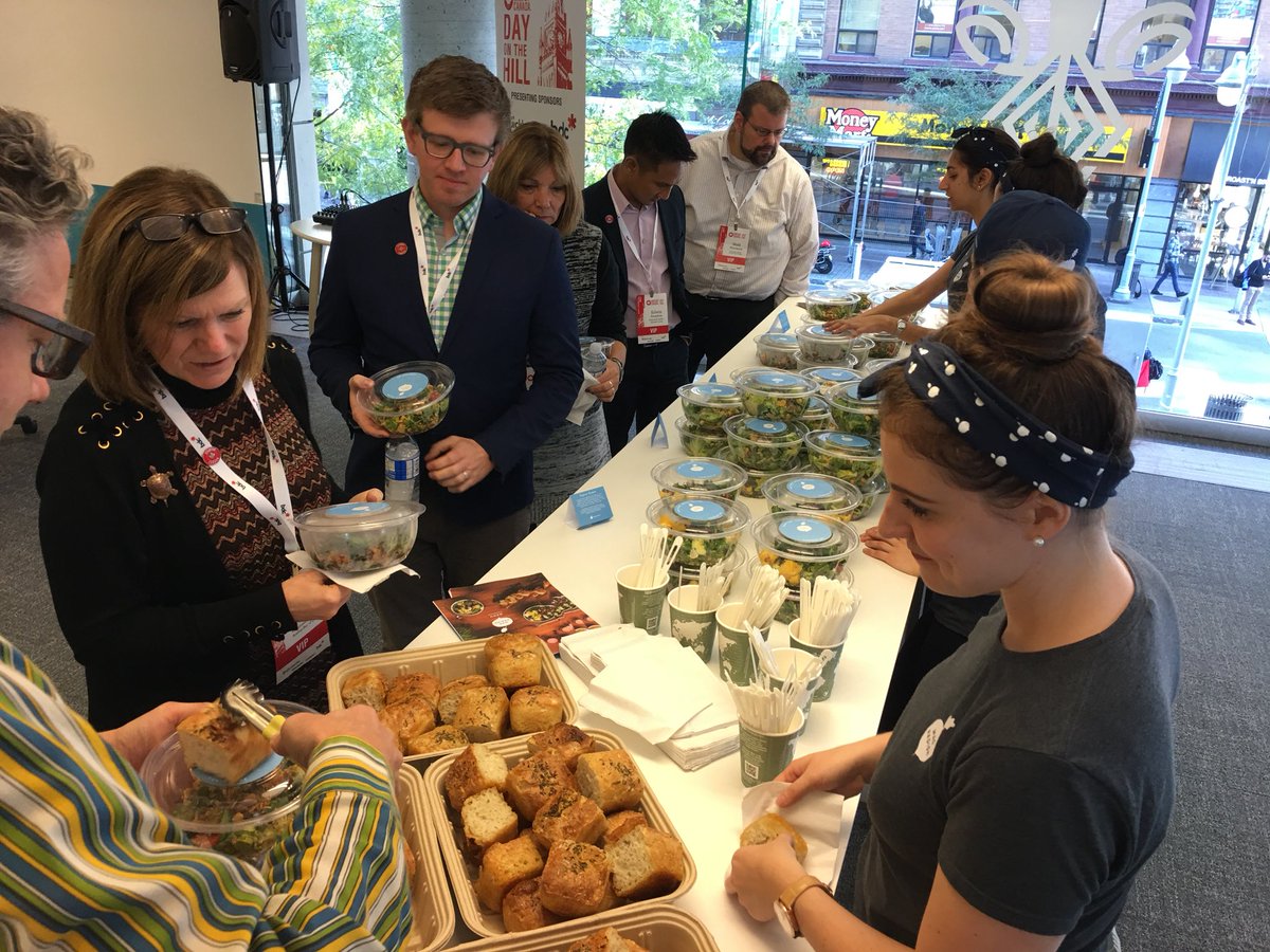 Startup_Canada's tweet photo. Lunch is served! Thank you to @eatmadradish for providing today’s lunch! #StartupDay #SWB2017 https://t.co/NhIbhO9MPW
