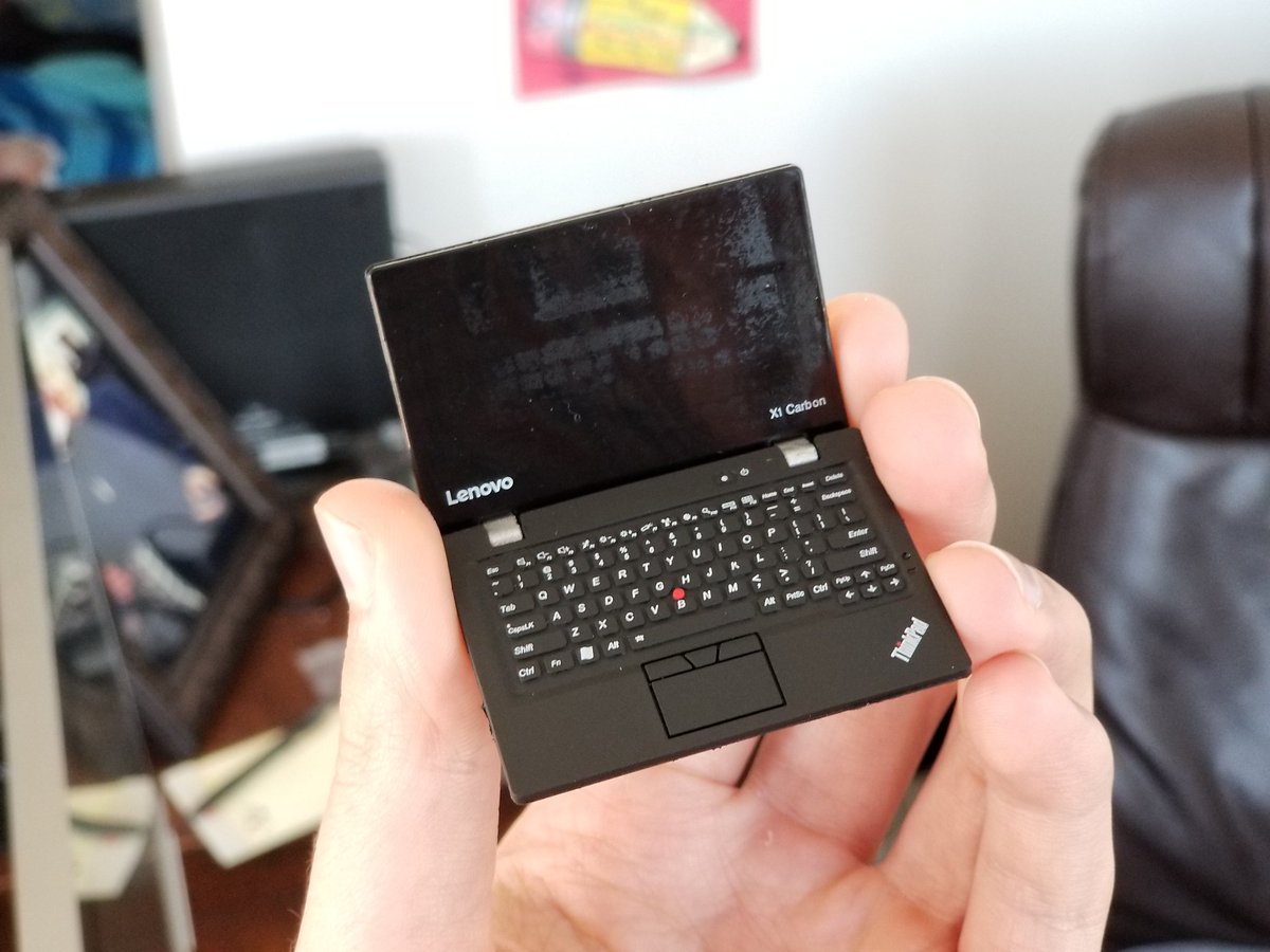 LegendaryScoop's tweet image. Thanks @lenovo for my #LenovoSurprise! Loving this mini laptop!