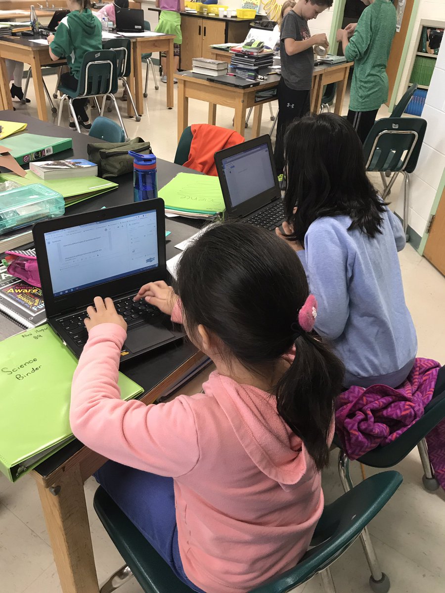 GregSearsEdu's tweet photo. 5th gr. students creating their own Breakout Room to demonstrate their learning of Symbiosis! Choice and voice in their learning.#MIStrong https://t.co/hfMROooThf