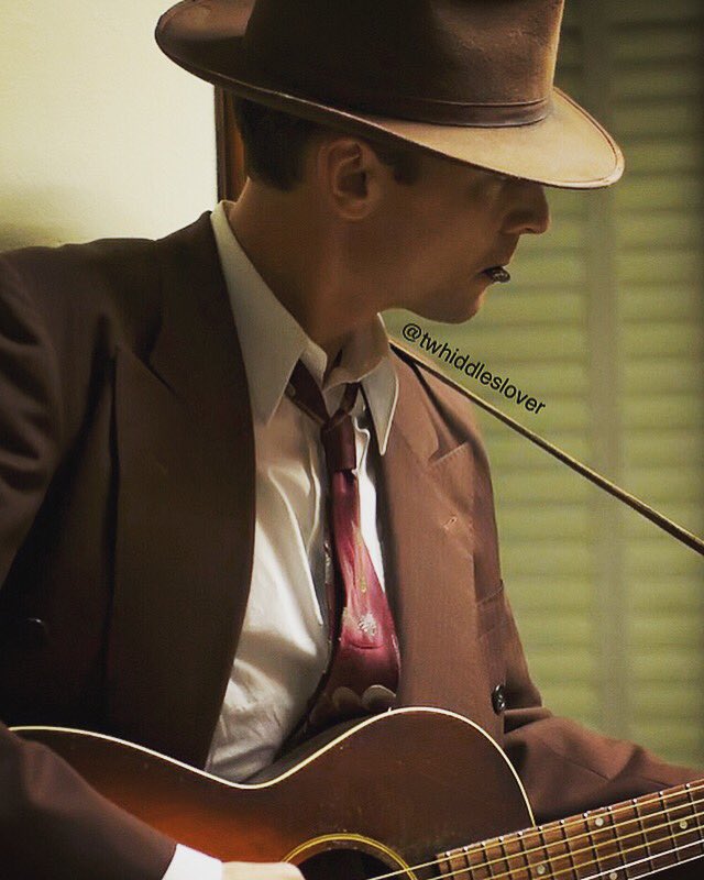 twhiddleslover's tweet photo. #TomHiddleston #WilliamsWednesday #ISawTheLight https://t.co/471Rgl7iCD
