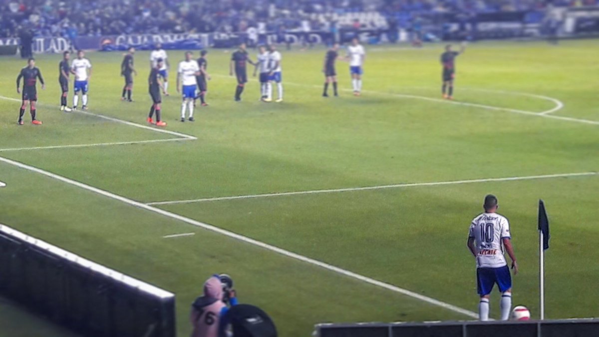 chaco_81's tweet photo. Seguimos y seguiremos trabajando SIEMPRE por esta institución y su afición #AzulXTi @Cruz_Azul_FC https://t.co/PN24kN9b4r