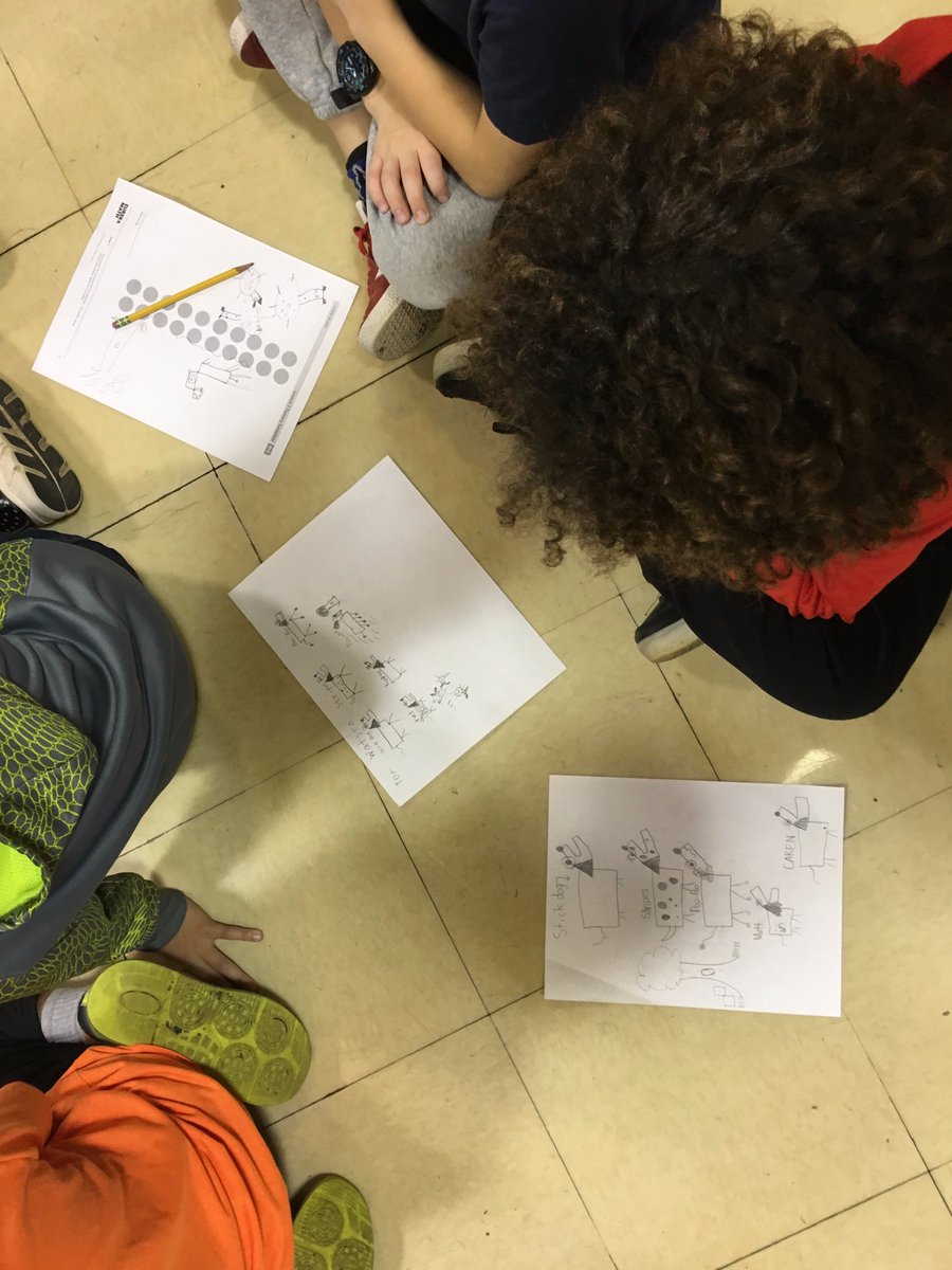 OWHolmesLibrary's tweet image. Thank you @MagicTreeBooks for bringing us Tom Watson today! He helped us discover our inner artists! #oakpark97 #libraries97