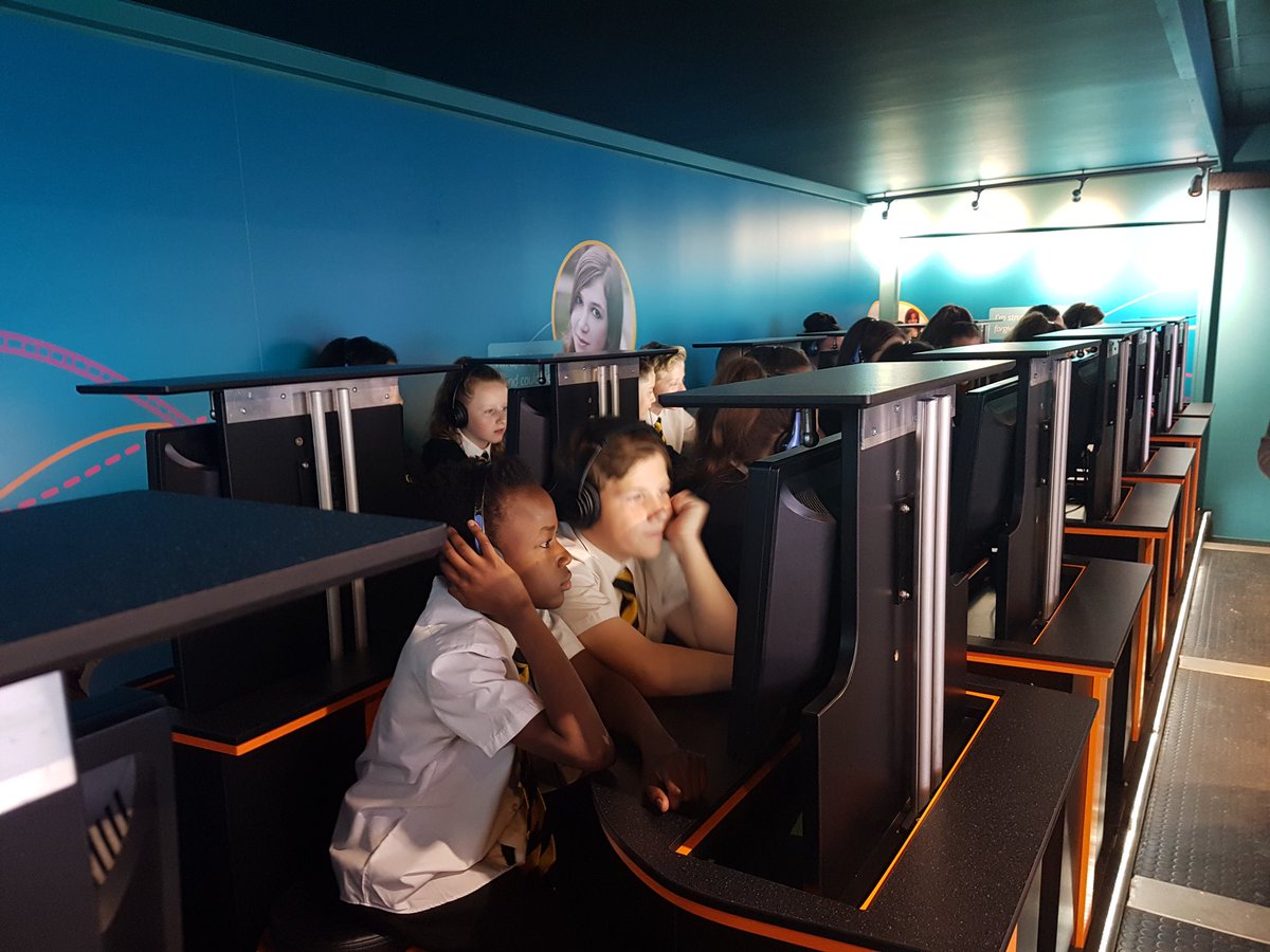 8LJA enjoying the experience today! @NhsYear8