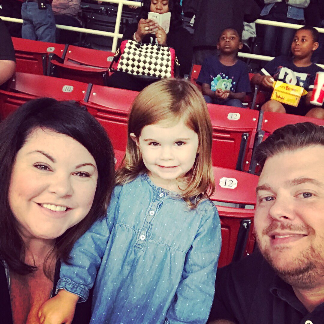 cotteram82's tweet image. #latergram hockey night in Charlotte. Date night with our first born. #sweetthing #charlottecheckers #kidsnight #letsgocheckers