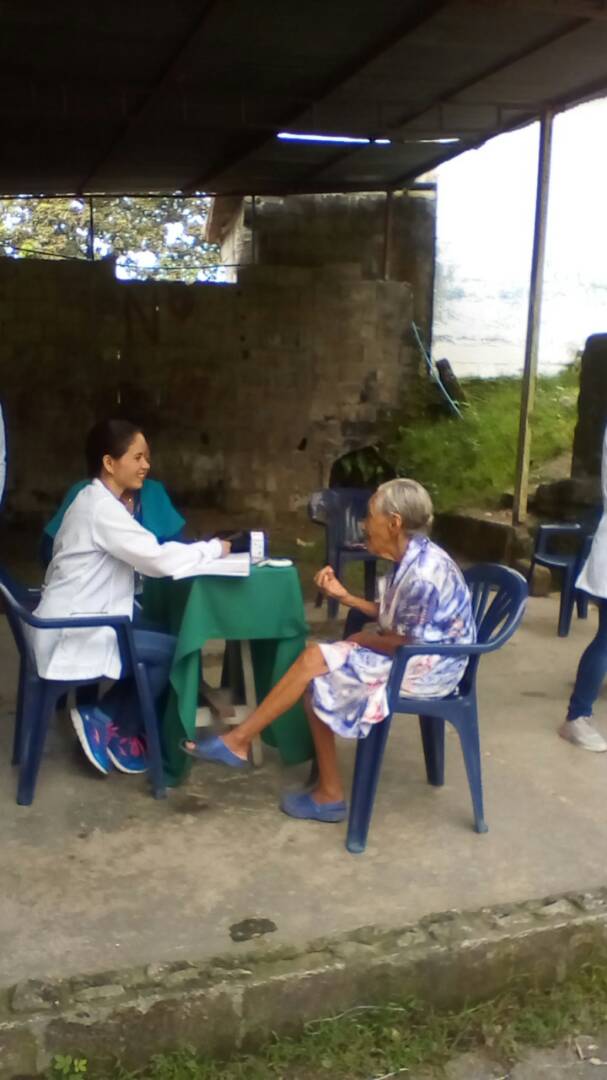 saludportuguesa's tweet photo. Portuguesa | Atención médica con Jornada Integral de Salud en el CPT la Montañita @NicolasMaduro @rafaelcalles https://t.co/OlujaUcBoE