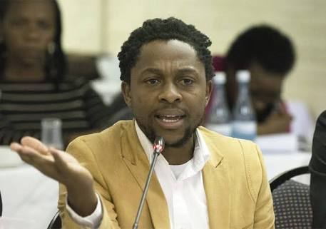 Deeneo_malele's tweet photo. #SchoolRape
#Castration?
Fokof maan!
Rape : A south african nightmare. https://t.co/7I2dI35nQ3