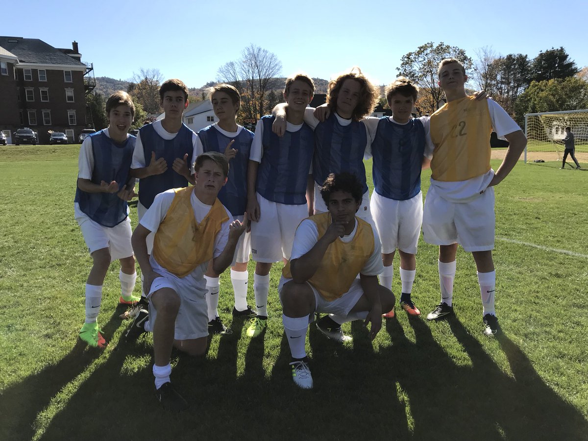 manessme's tweet photo. Fired up to watch the @PA_Athletics BJVS squad vs @NHSHuskySports. Beautiful day for the beautiful game! #proctoracademy https://t.co/CxQXpMgDVg