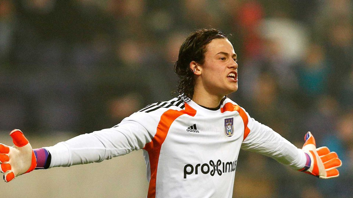 самый молодой вратарь. самый молодой вратарь. самый молодой вратарь в футболе. миле свилар.