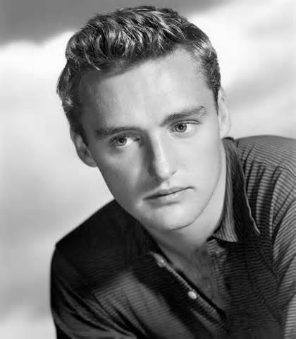 AIP_1954's tweet image. #AIPFacts Dennis Hopper. imdb.com/name/nm0000454/