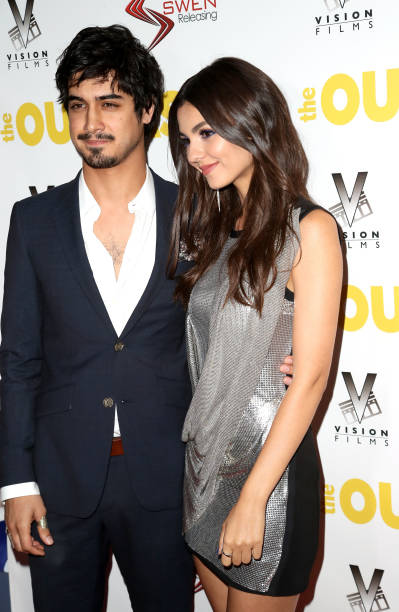 Floourchu_'s tweet photo. me puse a ver fotos de Victoria y Avan y es IMPOSIBLE no shippear #Vavan edcsyunhasdd son HERMOSOS 🤭😊 https://t.co/lGqV7dFBmH