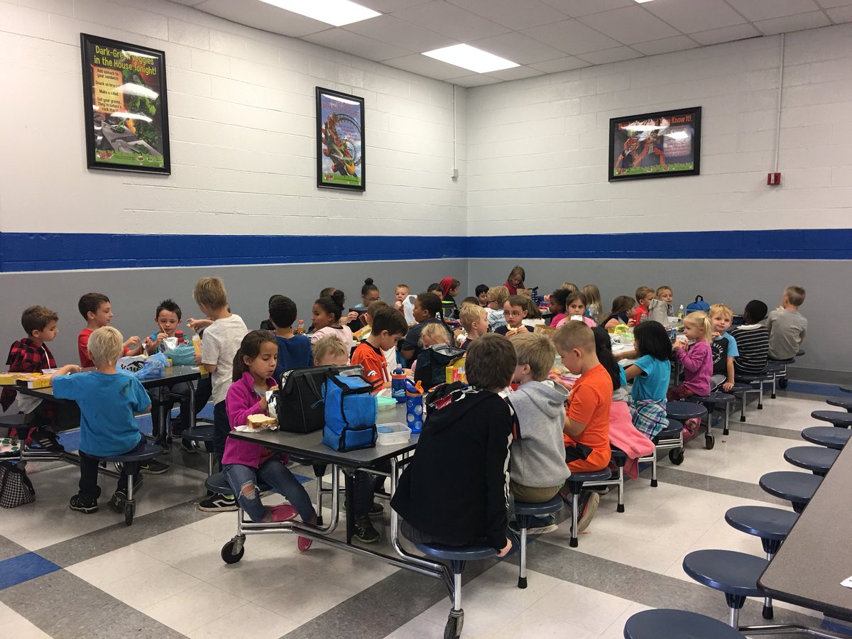 HC_ESP's tweet photo. We are enjoying these babies this week! #lunchtime #ESPROCKS @BuddySmith13 @teresabateayers https://t.co/aPl1cxVF1O
