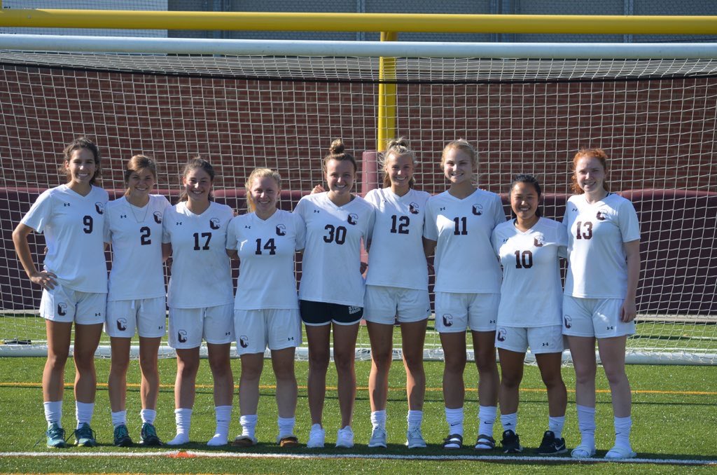 COME OUT TO TEAMER  AT 6:45 TO SUPPORT YOUR FAVORITE SENIORS🤑🤑🤑 ITS GOING TO BE A #HYPE GAME AGAINST BALDWIN #bEATbaldwin #rollneers