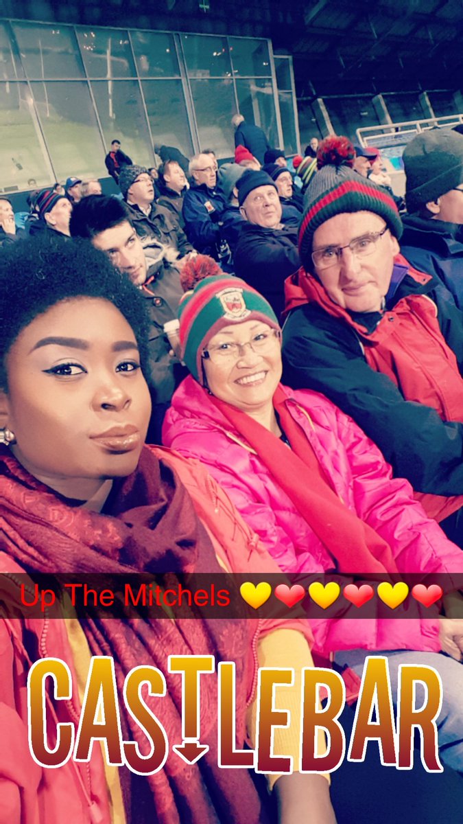 shesKany's tweet photo. I won't feel cold coz of me nerves 😉 Club SF @MitchelsGaa vs @Garrymoregaa #UpMitchels ❤💛 #clubSF #wednesdaydate #Gaa https://t.co/ptppHIke31