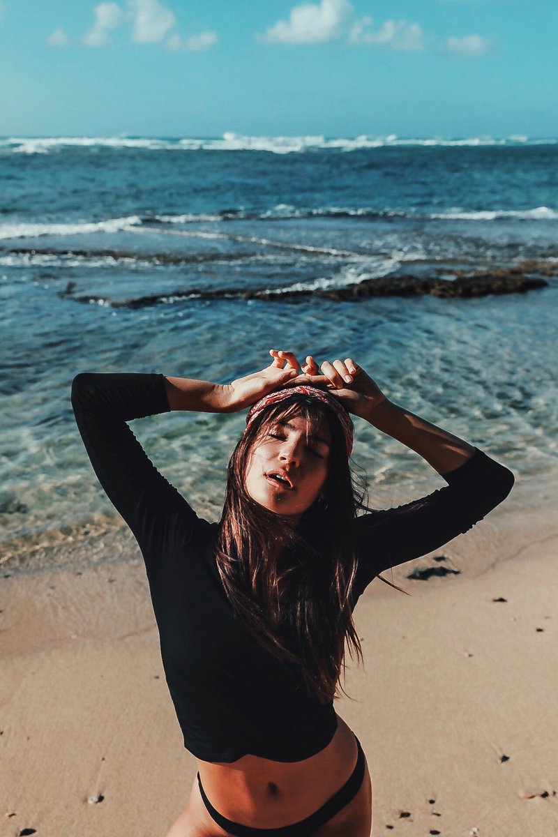 juliaeoverby's tweet photo. Missing the taste of sea salt already #hawaiiforever https://t.co/RXGgY4xFO3