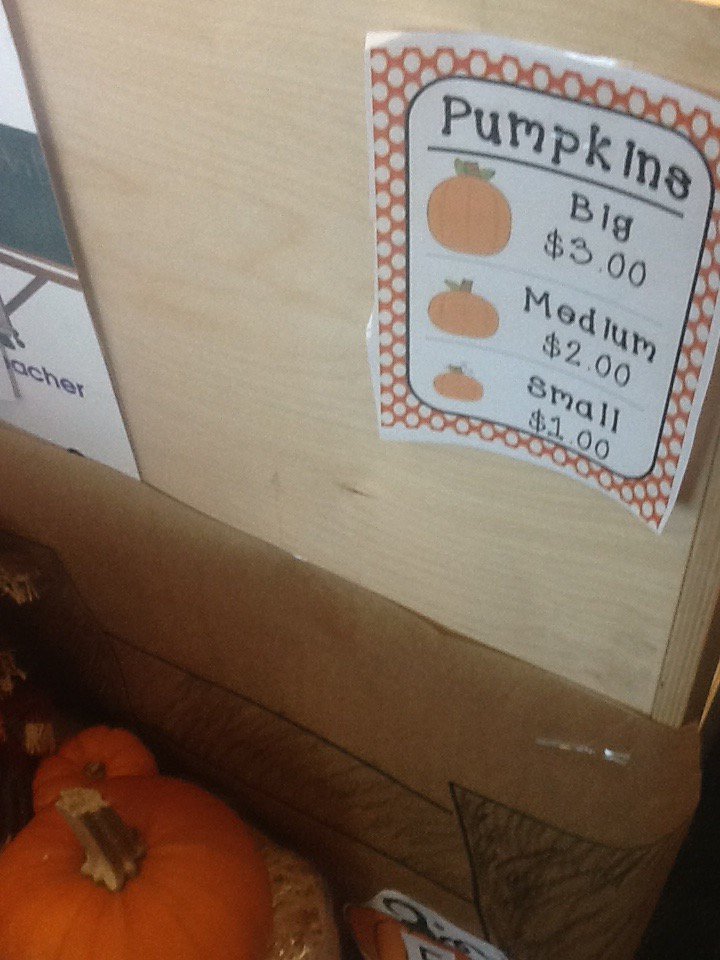 unityheadstart's tweet image. We have our very own pumpkin patch going on ! Today the kids were using play money to buy pumpkins #scpsi