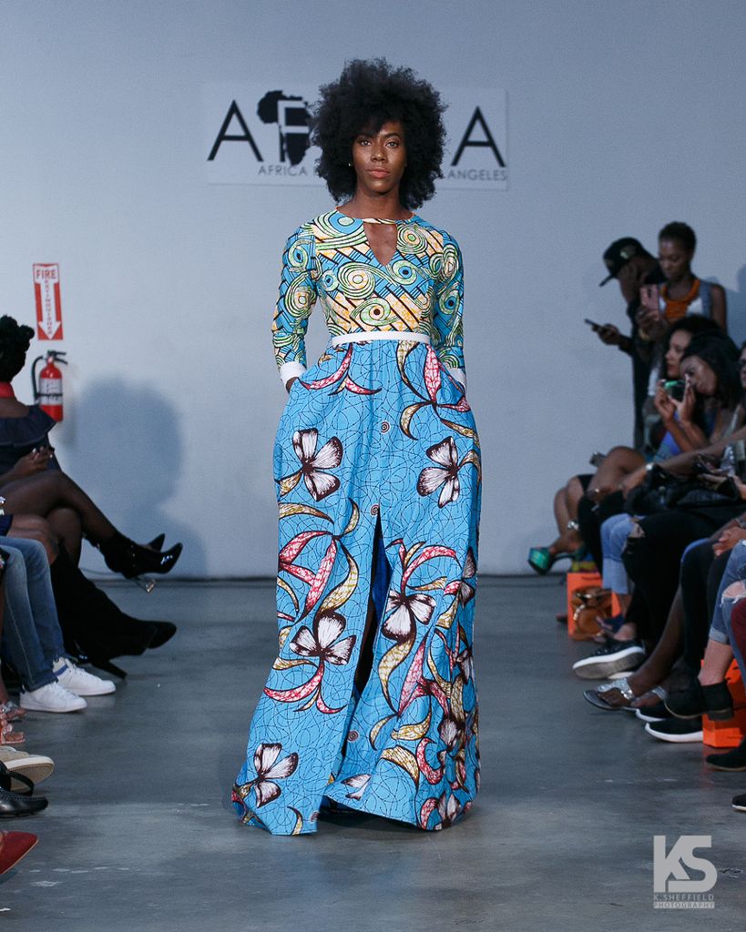 Model @lonnielenyea in a stunning print design by <a href="/mangishidoll/">Mangishidoll</a> for Africa Fashion Week <a href="/afwla/">Africa Fashion Week</a>⠀
⠀
#afwla #ksheffieldphotography