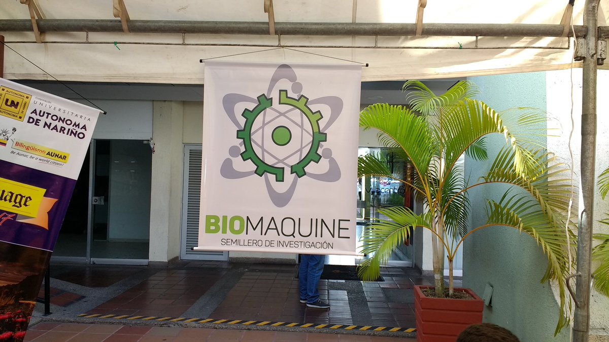 cabe0282's tweet photo. #SomosCIDCA estudiantes del semillero #BIOMAQUINE @FCIDCAVillavo  participando en #ExpoInnova2017 #villacentro https://t.co/69wD56d79M