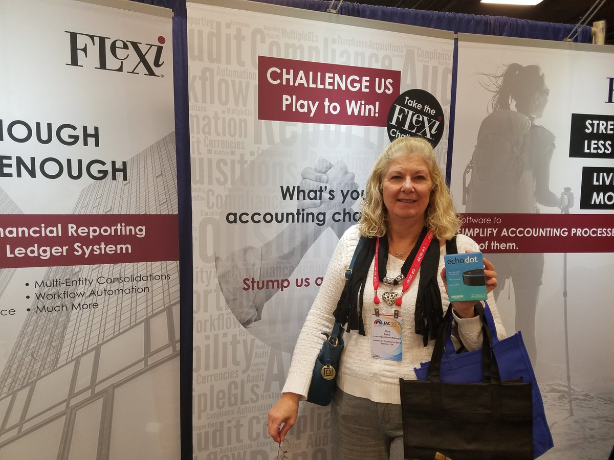 DanielBHall17's tweet photo. Congrats to Jan with @Amercommbank, the @Flexi_Software  contest winner at #JHJAC17! #JAC2017 https://t.co/GEAOW0qjMy
