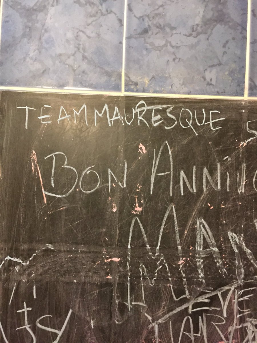 teammauresque's tweet photo. Petite dédicace du soir https://t.co/xxr9XGcuWS
