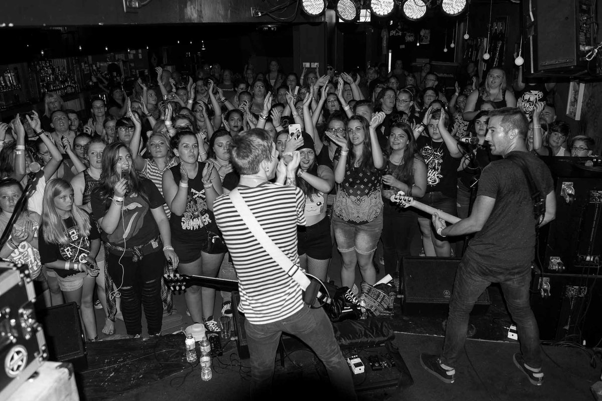 makeouttyler's tweet photo. Missing all you guys in Ohio! Any of you coming to see us on 12/8?? https://t.co/tPmbvFLNp8