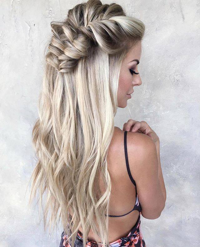 HelloSalonPro's tweet photo. Perfectly plaited and primed. @Hairby_chrissy @olaplex #HelloSalonPro https://t.co/g3cDpZ0tyr