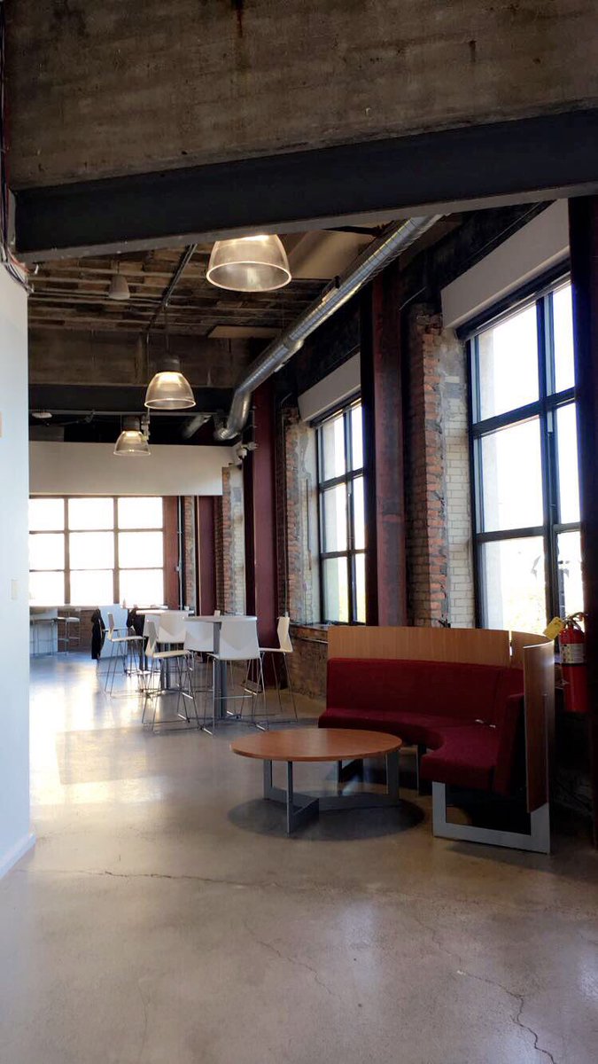 savorfull's tweet photo. The Savorfull team had a great time at the 2017 @QuickenLoans Family Of Companies #ProcurementEvent in Detroit! https://t.co/MyiEhCcQsO
