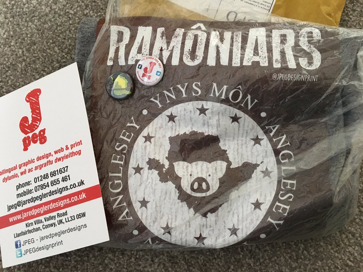 JPEGdesignprint's tweet photo. Which lucky people get 1 of these for weekend? #ramones #moniars #RAMONIARS #Anglesey #livemusic #RockAndRoll #planetanglesey #Tshirts https://t.co/yOunAv5pP9