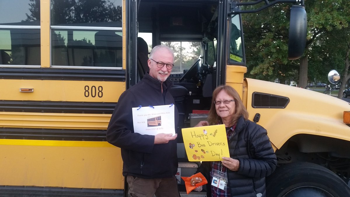 mhayden2004's tweet photo. Happy Bus Drivers Appreciation Day! Thank you to all of our Bus Drivers for getting our Hornets here safely!  #LCPSBus2017 @SullyES_LCPS https://t.co/z6uM7Qxq8B