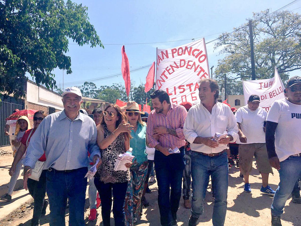MarioFiad's tweet photo. Ahora | Estamos en una caminata en Fraile Pintado, brindando apoyo a nuestro candidato a Intendente Iván Poncio. #SigamosCambiandoJuntos https://t.co/iHCTiIgnfA