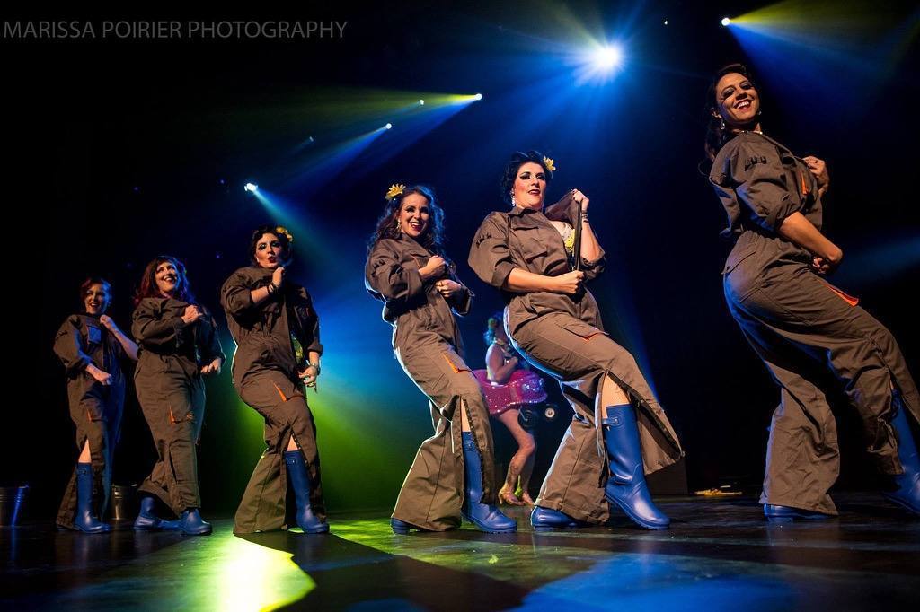 Bellagold__'s tweet photo. What a weekend we had! So many of our troupe members performed at @yycburlyfest and absolutely killed it as well a… https://t.co/XguRePNrNu https://t.co/LfS1a8ScPl
