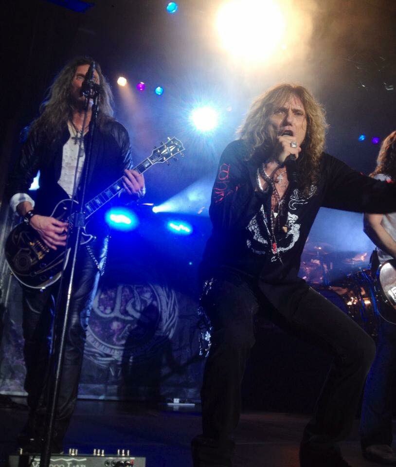 marieboscia's tweet photo. It's #WSWednesday once again Happy day all!💜🎼🎤🎸🐍 #WhitesnakeForevermore #PurpleTourMemories https://t.co/Va8nDjAXFk https://t.co/11Hdk3U0fU