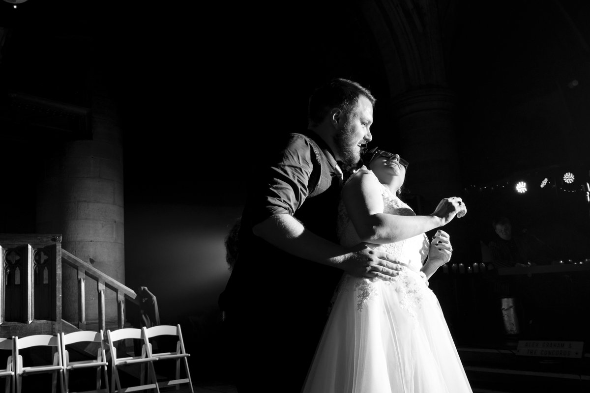 Hello #weddinghour! It's been far too long since I joined in. Busy summer, snapping beautiful #weddings here's one of my favs <a href="/LeftBankLeeds/">Left Bank Leeds</a>
