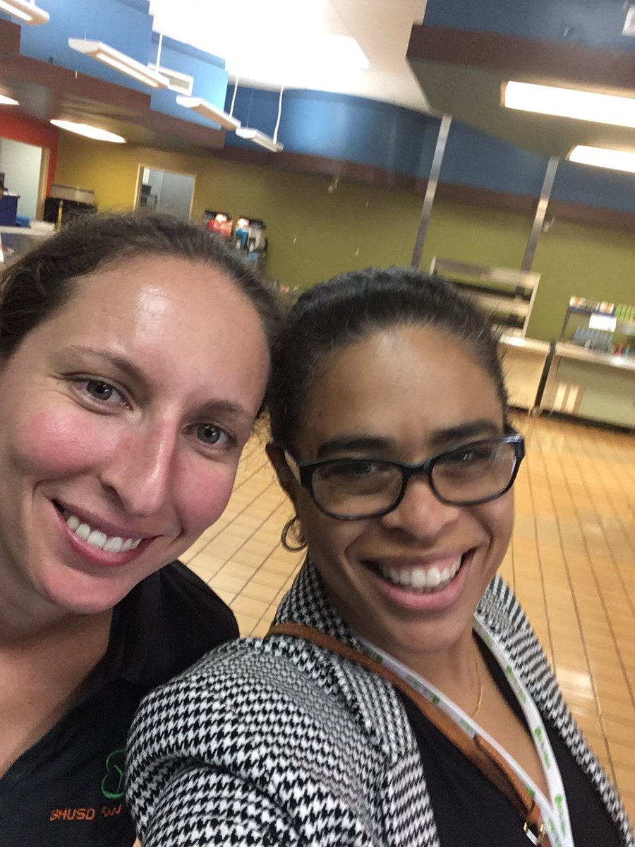 MsLuesang's tweet photo. Great lunch Heather! #BH1 #bevedtech17 https://t.co/0gRUL9PBpB