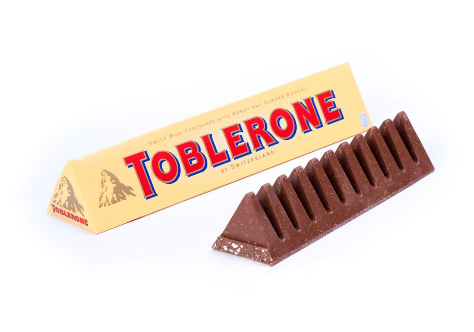 face_invaders's tweet photo. The Royal Toblerones
#AddCandyToAMovie https://t.co/fNAsFXpkiw