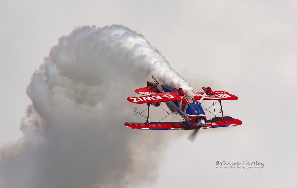 CHartleyPhotos's tweet photo. Pumping out some serious smoke @EB_Airshow ...@RichgoodwinS2S https://t.co/tQfRYbyr4r