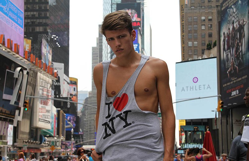 WingsModels1's tweet photo. Happy to have you back in Cincinnati - David's New York City Photoshoot! #WingsModels https://t.co/mFh07ESwFh
