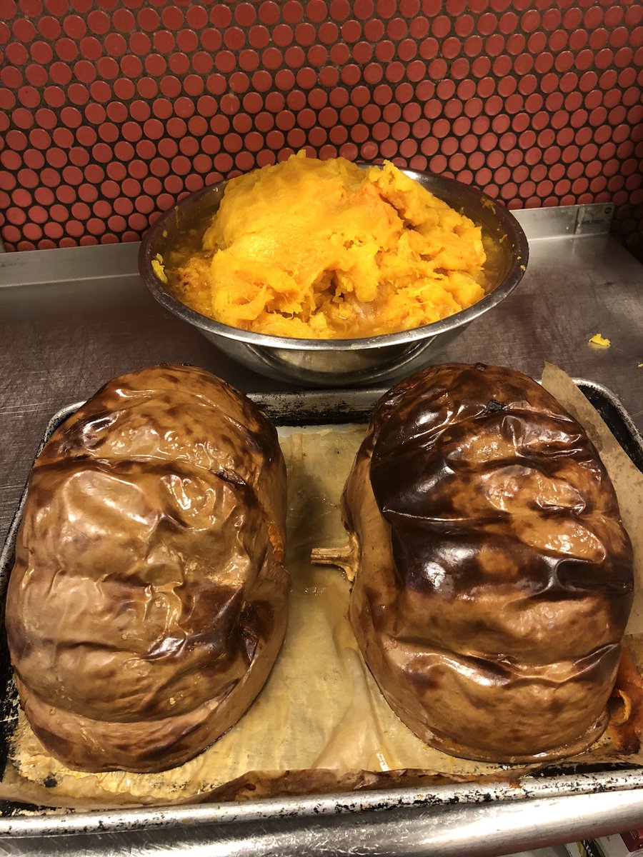 LockelandTable's tweet photo. @GreenDoorCSA Tennessee cheese #pumpkins roasted off for our #dessert course this #Sunday for #FallCrush !!#MSsociety #midsouthchapter https://t.co/bDdmaUem07