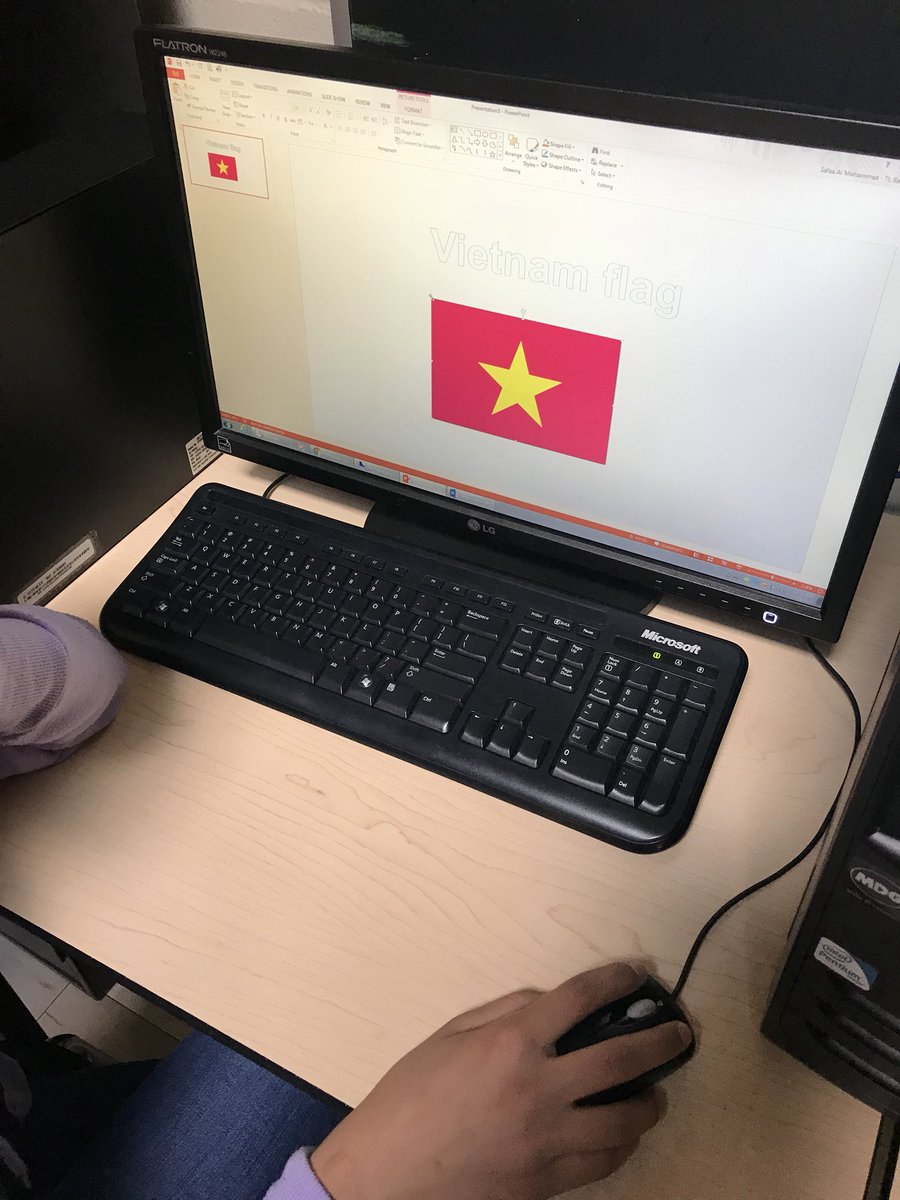 We are working on our country projects! Can't wait to see the end results. #ELD <a href="/TLKLife/">TL Kennedy SS</a>