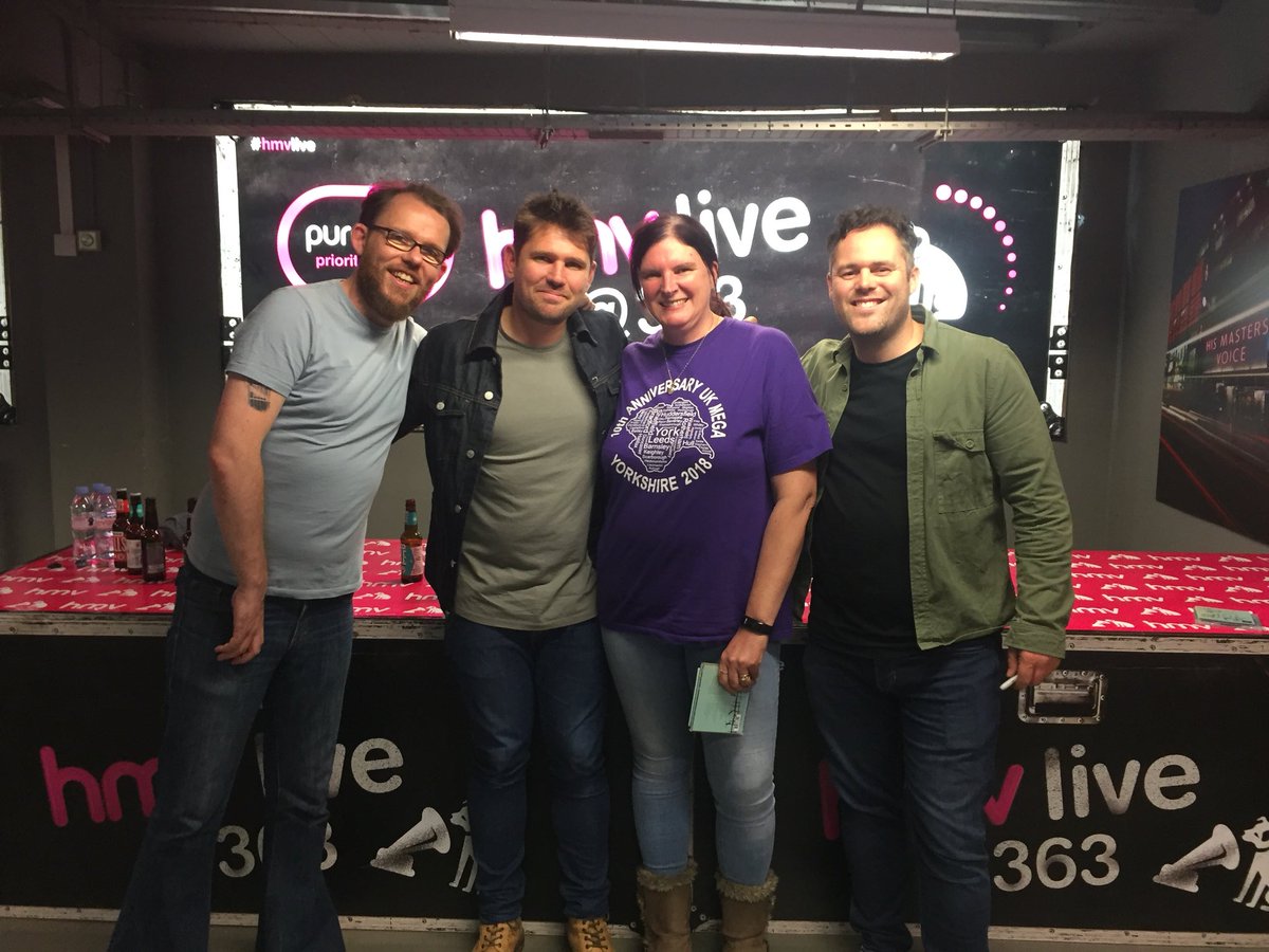 ajthesheepdocto's tweet photo. @UKMega2018 - look who I found whilst showing off my Mega tshirts! @Scouting4Girls #SFG #wonderiftheyllplayagigatmega https://t.co/zQjh5kkIrO