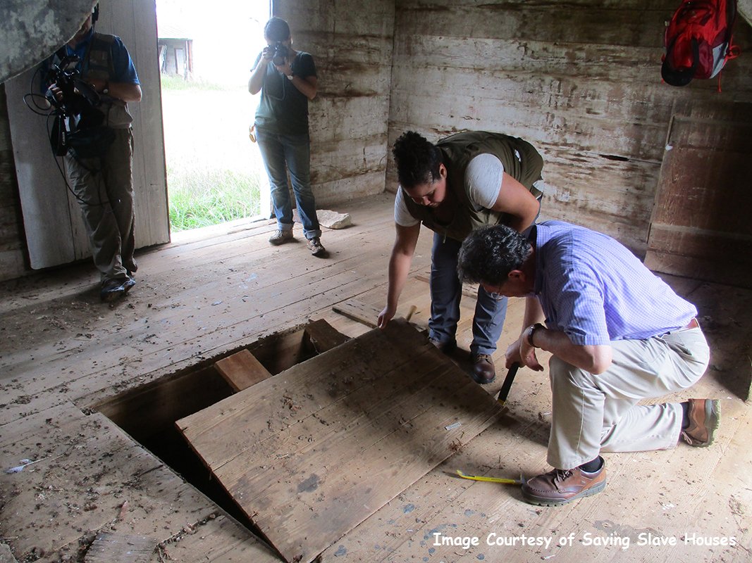 CoVaArchaeology's tweet photo. FREE Public Education session "Examining Contemporary Notions of Race & Racism." Oct 27 7pm. #Archaeology #Virginia #NaturalBridge #ASV2017 https://t.co/WEwBPXtMHj