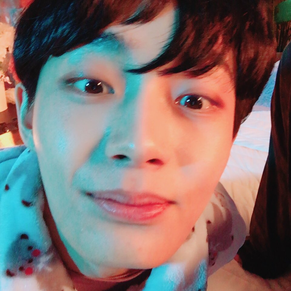 JBJtwt787's tweet photo. [#김동한] 오늘 너무 행복한 하루였고 너무너무 수고하셨습니다!!!! 
다들 조심히 들어가셔야 해요❤️😬 
(저 용국이형 아니예요!ㅋㅋㅋㅋ 동한이입니다ㅎ) https://t.co/P15B53qdLn