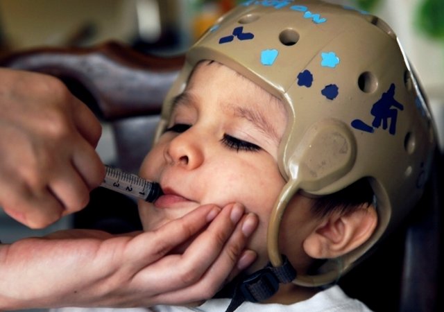 wedrop_co's tweet photo. CBD slashes seizures in kids with rare epilepsy.

Full story... https://t.co/o1ZQov6WgX…/…/cannabidiol-epilepsy-study/index.html https://t.co/jYtZwz8asV