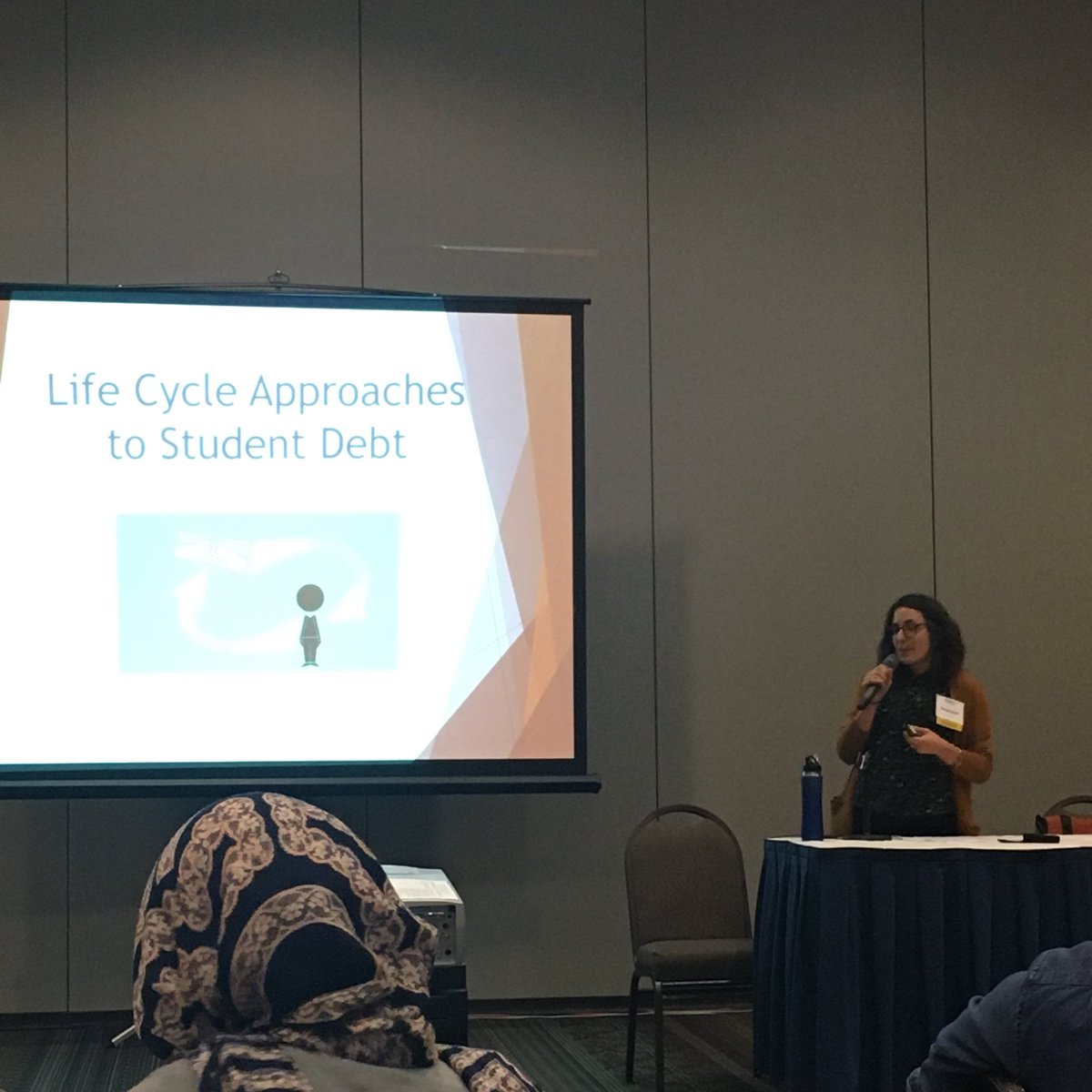 EzekielSF's tweet photo. Time to discuss #EducationalDebt with Stephanie Sampedro #REConf2017 https://t.co/EEqAO8Vfa1