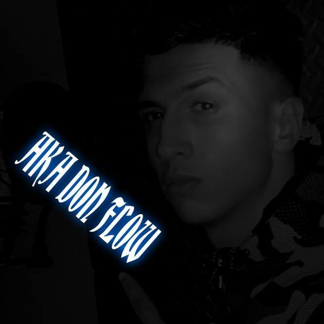 AkADonFlow's tweet photo. شوفة بلى كلور كيفاش غدي يطيبو الواني ✍️
شفوني حاكم عالم خاص قالو هدا شيطاني  👈
شهنعمل نراي ادا فكر وبغاني  
نثوما غير دخاني انا نيظام سلطاني https://t.co/9I5zp5j63d