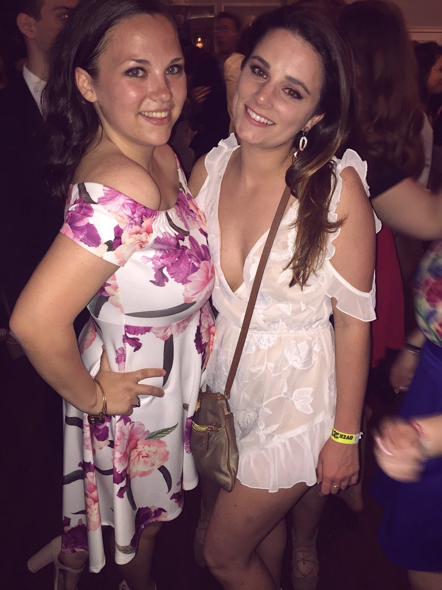 stephhsavvy's tweet photo. Meeting one of my absolute best friends in the world makes me sure I was #MeantToBeAXiD ππ @Ms__Yvonne https://t.co/t9jpCToIV6