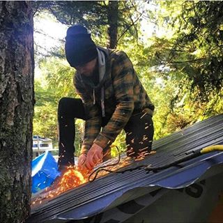 PoolesLand's tweet photo. A wild Pooles Lander in their natural habitat! Working hard to build premium quality tiny homes! #PoolesLand #DoozersDo . https://t.co/3J7UtG8WZ2
